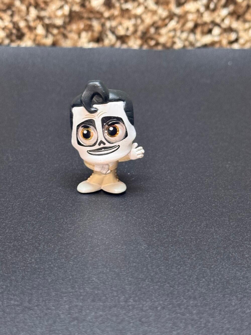 Disney Doorables Ernesto de la Cruz series 10